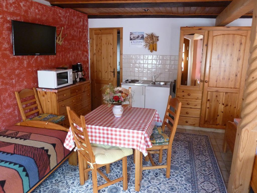 Gaestezimmer Am Maerchenbrunnen Drezno Zewnętrze zdjęcie