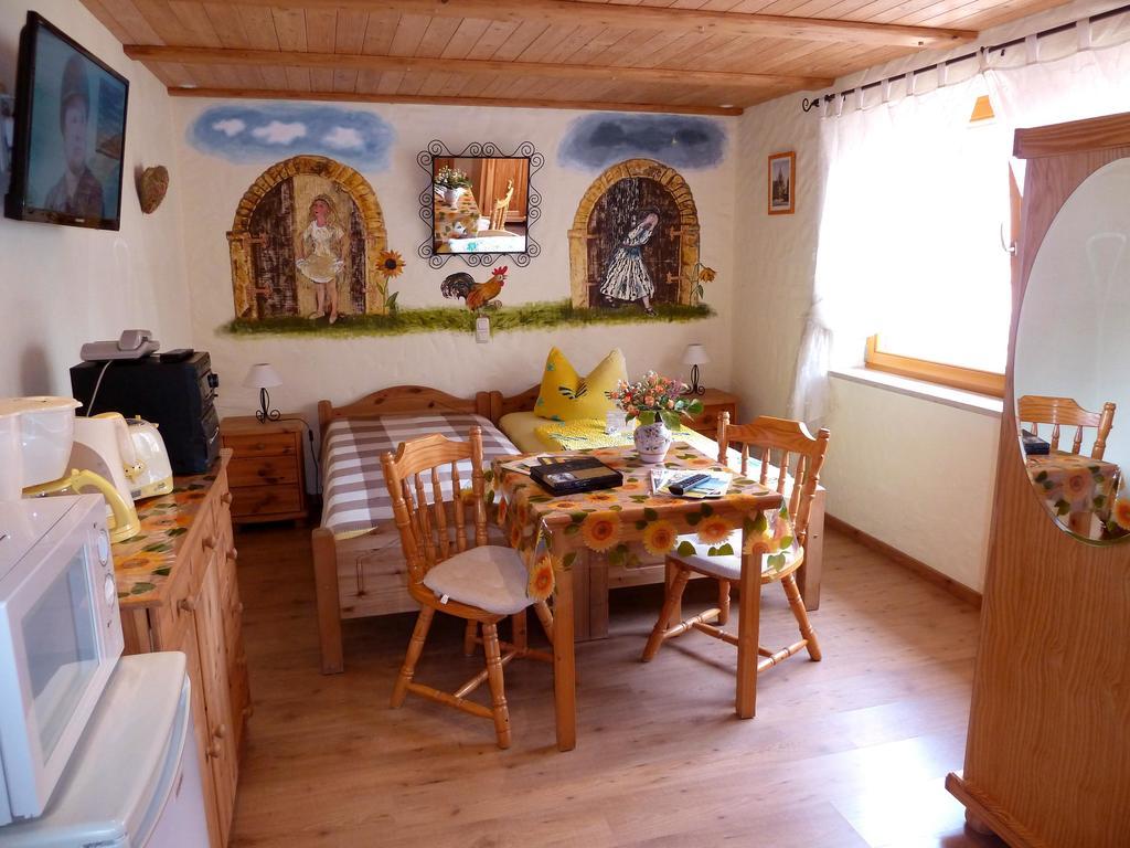 Gaestezimmer Am Maerchenbrunnen Drezno Pokój zdjęcie
