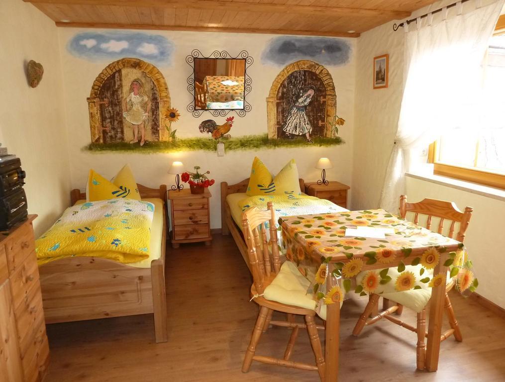 Gaestezimmer Am Maerchenbrunnen Drezno Pokój zdjęcie