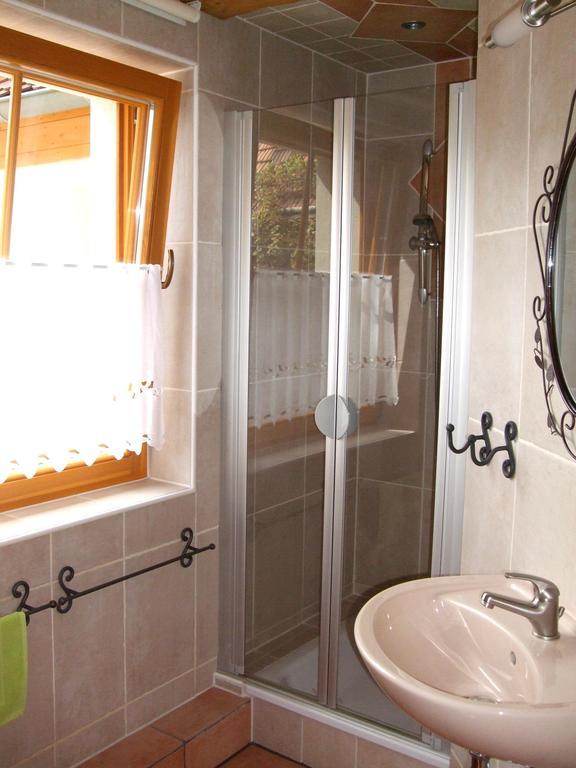 Gaestezimmer Am Maerchenbrunnen Drezno Pokój zdjęcie